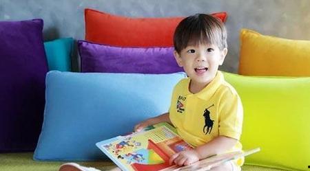 封口贴式网红育娃,网红育娃新潮流揭秘