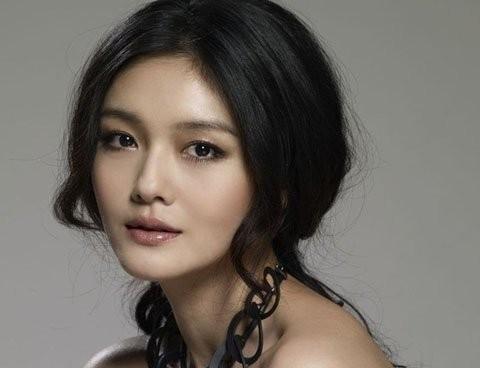 中国口臭女明星,揭秘口臭女明星的私密生活