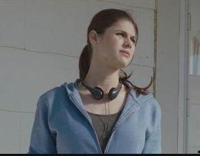 明星带耳机的图片,耳机下的时尚风采