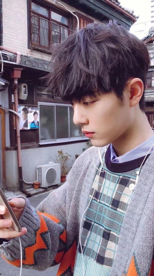 与肖战有关的头条