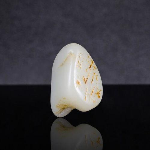 和田玉籽料白玉怎么看,探寻天然玉石的诞生奥秘