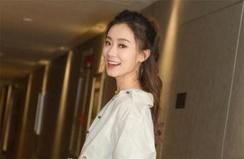 喜剧明星女演员,揭秘喜剧女演员的舞台魅力