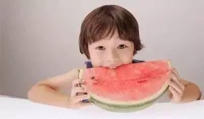 韩妹吃瓜,揭秘娱乐圈背后的那些事儿